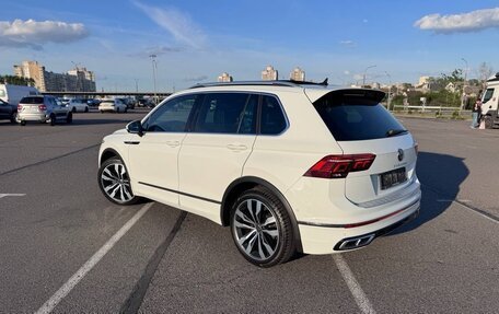 Volkswagen Tiguan II, 2021 год, 2 800 000 рублей, 22 фотография