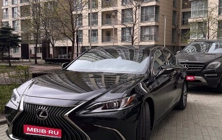 Lexus ES VII, 2021 год, 4 500 000 рублей, 1 фотография
