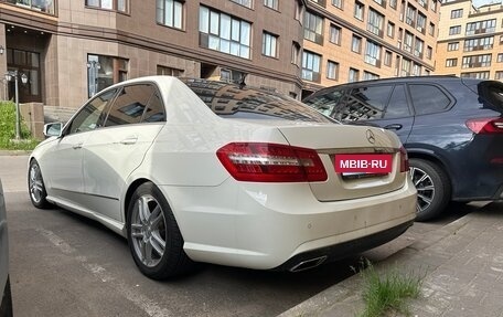 Mercedes-Benz E-Класс, 2012 год, 1 350 000 рублей, 4 фотография