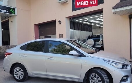 Hyundai Solaris II рестайлинг, 2019 год, 1 720 000 рублей, 4 фотография