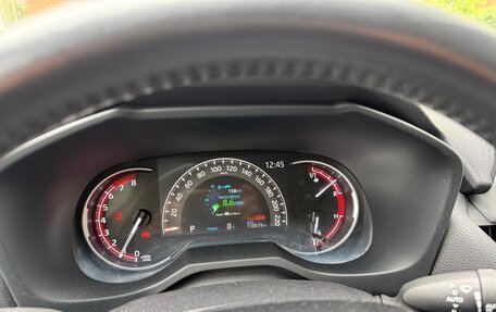 Toyota RAV4, 2020 год, 2 900 000 рублей, 10 фотография