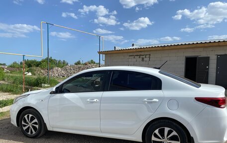 KIA Rio IV, 2017 год, 1 100 000 рублей, 8 фотография