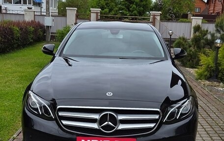 Mercedes-Benz E-Класс, 2017 год, 2 770 000 рублей, 7 фотография