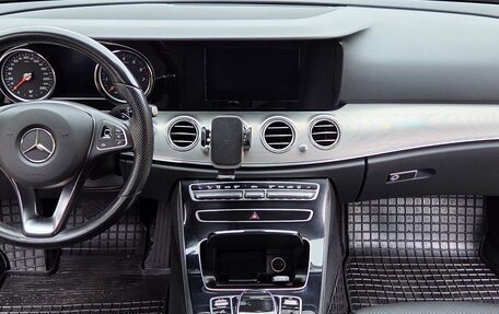 Mercedes-Benz E-Класс, 2017 год, 2 770 000 рублей, 13 фотография