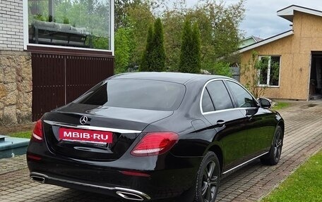 Mercedes-Benz E-Класс, 2017 год, 2 770 000 рублей, 4 фотография