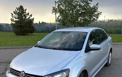 Volkswagen Polo VI (EU Market), 2013 год, 1 050 000 рублей, 1 фотография
