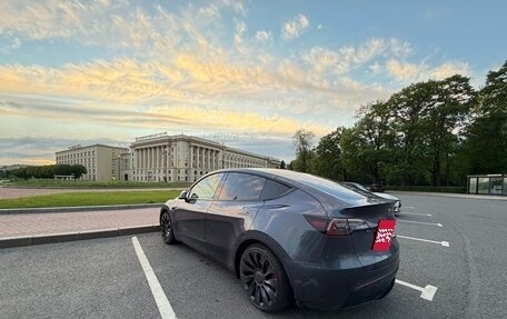 Tesla Model Y I, 2022 год, 4 200 000 рублей, 4 фотография