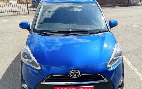 Toyota Sienta II, 2018 год, 1 490 000 рублей, 4 фотография