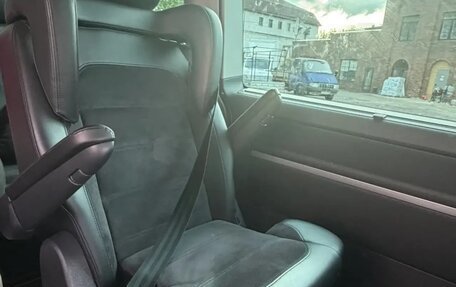 Volkswagen Multivan T6 рестайлинг, 2018 год, 6 600 000 рублей, 16 фотография