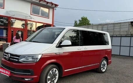 Volkswagen Multivan T6 рестайлинг, 2018 год, 6 600 000 рублей, 10 фотография