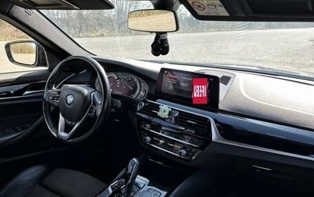 BMW 5 серия, 2019 год, 2 920 000 рублей, 13 фотография