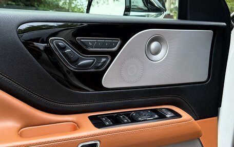 Lincoln Aviator II, 2020 год, 5 700 000 рублей, 12 фотография