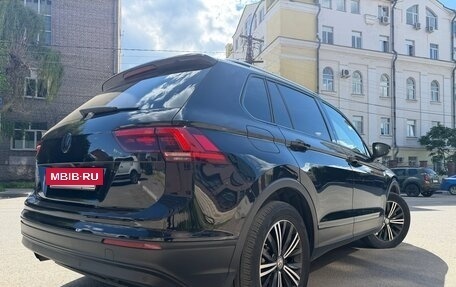 Volkswagen Tiguan II, 2020 год, 3 000 000 рублей, 2 фотография