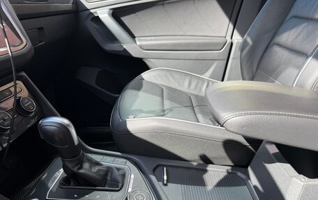 Volkswagen Tiguan II, 2020 год, 3 000 000 рублей, 25 фотография
