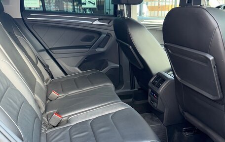 Volkswagen Tiguan II, 2020 год, 3 000 000 рублей, 28 фотография
