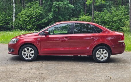 Volkswagen Polo VI (EU Market), 2011 год, 670 000 рублей, 2 фотография