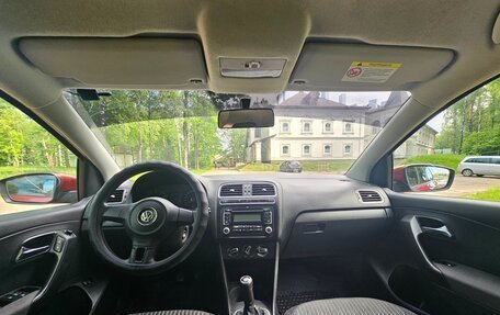 Volkswagen Polo VI (EU Market), 2011 год, 670 000 рублей, 23 фотография