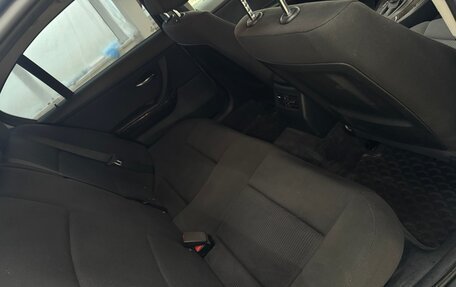 BMW 3 серия, 2011 год, 950 000 рублей, 8 фотография