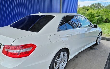 Mercedes-Benz E-Класс, 2011 год, 1 280 000 рублей, 4 фотография