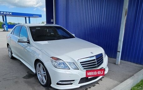 Mercedes-Benz E-Класс, 2011 год, 1 280 000 рублей, 2 фотография