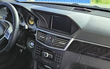 Mercedes-Benz E-Класс, 2011 год, 1 280 000 рублей, 11 фотография