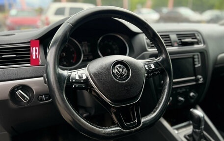 Volkswagen Jetta VI, 2017 год, 990 000 рублей, 14 фотография