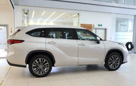 Toyota Highlander, 2026 год, 5 650 000 рублей, 6 фотография