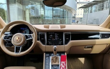 Porsche Macan I рестайлинг, 2016 год, 4 500 000 рублей, 14 фотография