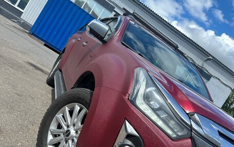 Isuzu D-Max II, 2018 год, 3 050 000 рублей, 2 фотография