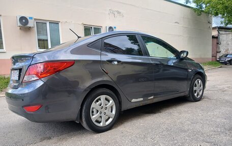 Hyundai Solaris II рестайлинг, 2012 год, 400 000 рублей, 8 фотография