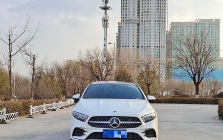 Mercedes-Benz A-Класс, 2022 год, 1 711 000 рублей, 2 фотография