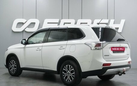 Mitsubishi Outlander III рестайлинг 3, 2014 год, 1 449 000 рублей, 2 фотография