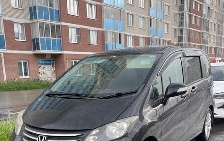 Honda Freed I, 2010 год, 880 000 рублей, 1 фотография