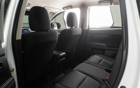 Mitsubishi Outlander III рестайлинг 3, 2014 год, 1 449 000 рублей, 11 фотография