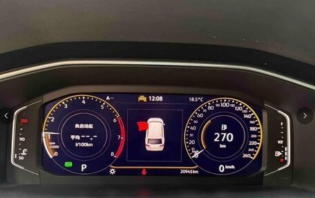 Volkswagen Tiguan II, 2022 год, 2 650 000 рублей, 11 фотография