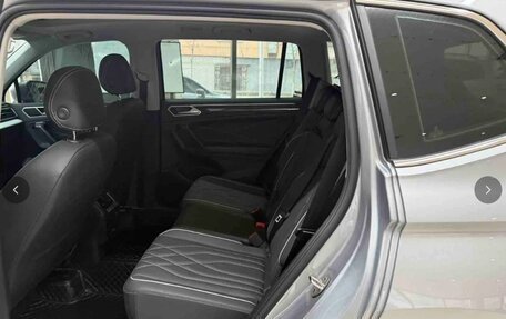 Volkswagen Tiguan II, 2022 год, 2 650 000 рублей, 19 фотография