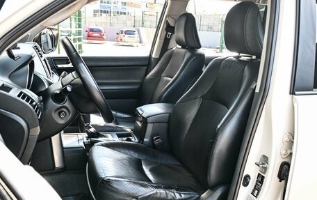 Toyota Land Cruiser Prado 150 рестайлинг 2, 2012 год, 2 649 000 рублей, 10 фотография