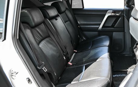 Toyota Land Cruiser Prado 150 рестайлинг 2, 2012 год, 2 649 000 рублей, 7 фотография