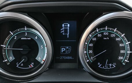 Toyota Land Cruiser Prado 150 рестайлинг 2, 2012 год, 2 649 000 рублей, 13 фотография
