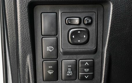 Toyota Land Cruiser Prado 150 рестайлинг 2, 2012 год, 2 649 000 рублей, 18 фотография