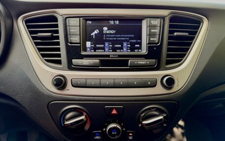 Hyundai Solaris II рестайлинг, 2018 год, 1 072 000 рублей, 16 фотография