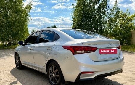 Hyundai Solaris II рестайлинг, 2018 год, 1 072 000 рублей, 6 фотография