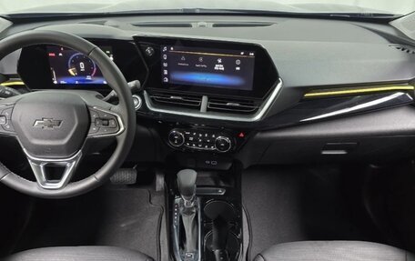 Chevrolet Trax, 2023 год, 1 985 000 рублей, 7 фотография