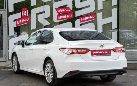 Toyota Camry, 2018 год, 2 675 000 рублей, 2 фотография
