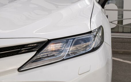 Toyota Camry, 2018 год, 2 675 000 рублей, 7 фотография