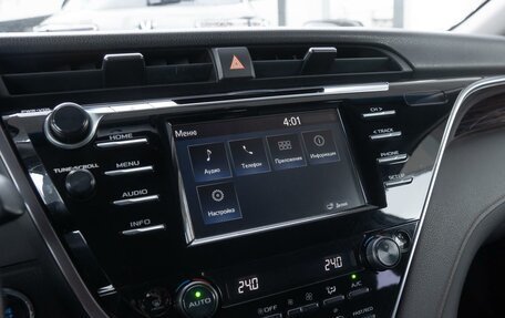 Toyota Camry, 2018 год, 2 675 000 рублей, 17 фотография