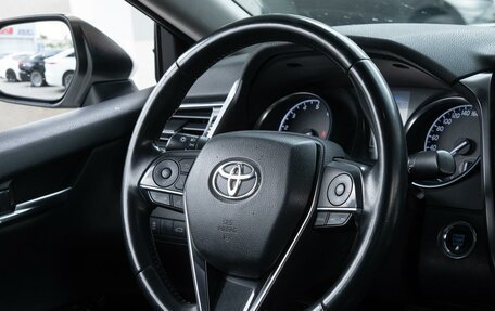 Toyota Camry, 2018 год, 2 675 000 рублей, 25 фотография