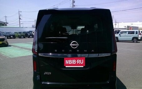 Nissan Serena, 2023 год, 2 500 000 рублей, 6 фотография