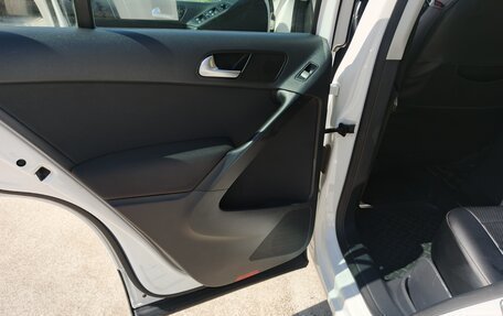 Volkswagen Tiguan I, 2013 год, 1 100 000 рублей, 10 фотография