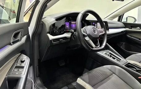 Volkswagen Golf VIII, 2021 год, 1 450 000 рублей, 6 фотография